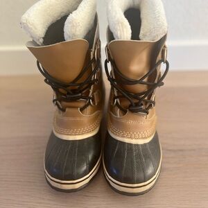 Sorel Caribou Waterproof Winter Boots Big Kids Size 5 Unisex